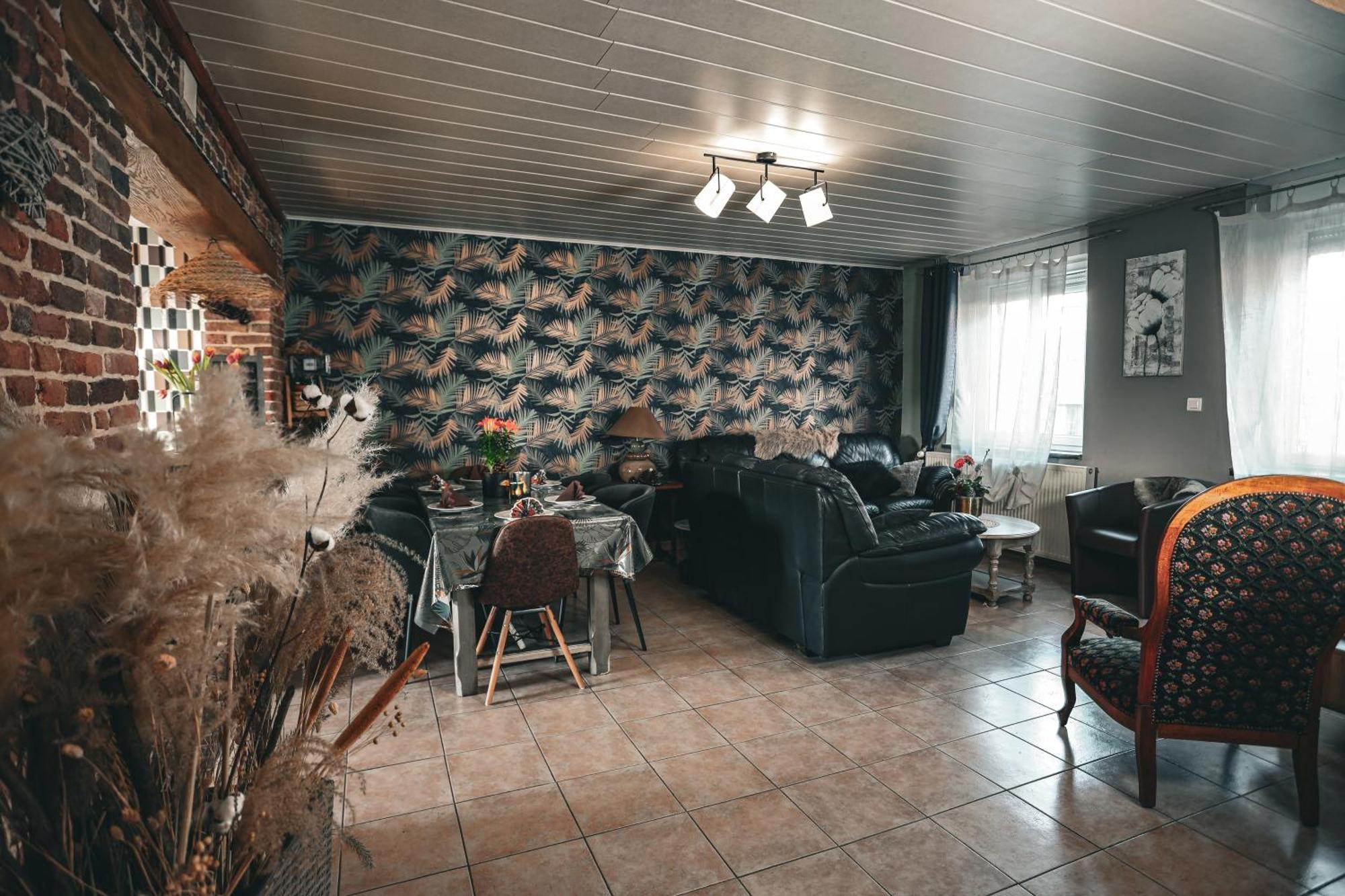 Gite , Au Dormeur Du Val Vireux-Wallerand Экстерьер фото